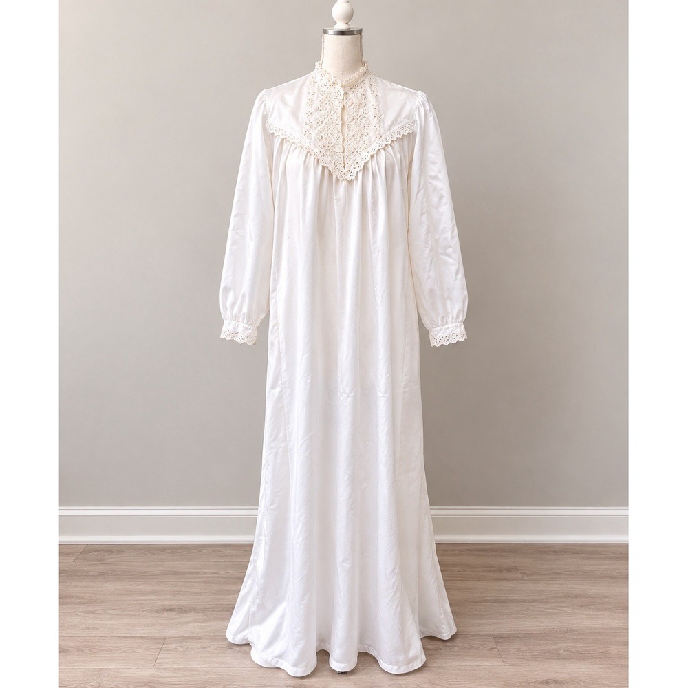 Vintage Eve Stillman Neiman Marcus White Lace Nightgown Long Sleeve 53"